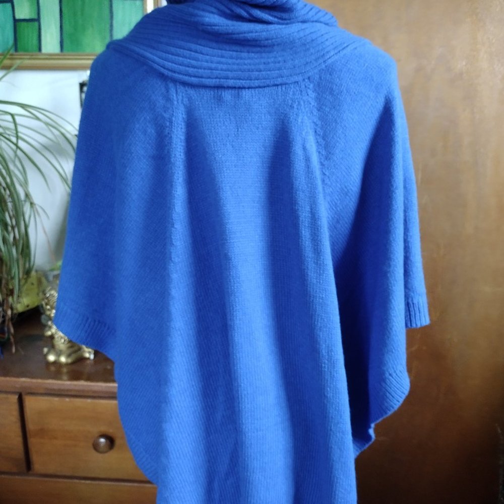 Chico's Poncho Sweater Women's Royal Blue Sz S/M - Picture 3 of 6
